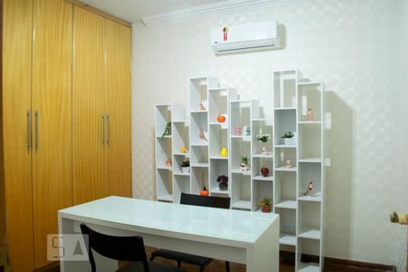 Casa à venda com 300m², 8 quartos e 6 vagasQUARTO 6