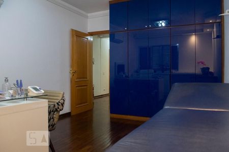 Casa à venda com 300m², 8 quartos e 6 vagasQUARTO 4