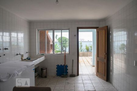 Casa à venda com 300m², 8 quartos e 6 vagasÁREA DE SERVIÇO