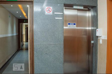 Apartamento para alugar com 52m², 2 quartos e 1 vagaElevadores