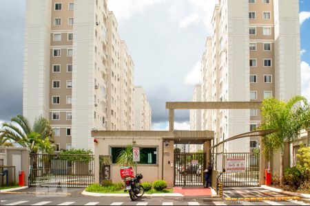 Apartamento para alugar com 52m², 2 quartos e 1 vagaFachada