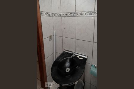 Casa à venda com 110m², 2 quartos e sem vagaBanheiro