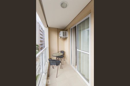 Varanda de apartamento para alugar com 2 quartos, 65m² em Jacarepaguá, Rio de Janeiro