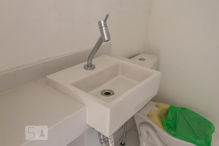 Detalhe do Lavabo de apartamento à venda com 3 quartos, 69m² em Alphaville Empresarial, Barueri