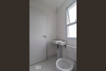 Apartamento à venda com 69m², 3 quartos e 2 vagasDetalhe do Banheiro da Suíte