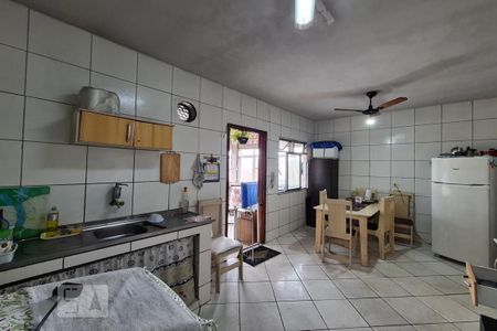 Casa à venda com 190m², 2 quartos e 3 vagasCozinha