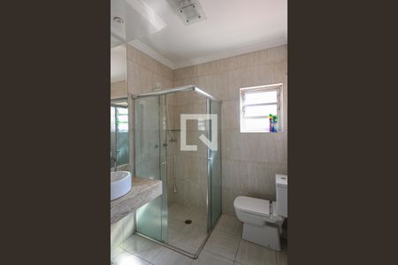 Casa à venda com 150m², 3 quartos e 2 vagasBanheiro