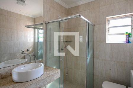 Casa à venda com 150m², 3 quartos e 2 vagasBanheiro