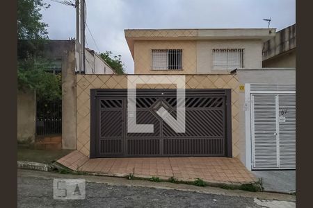Casa à venda com 150m², 3 quartos e 2 vagasFachada