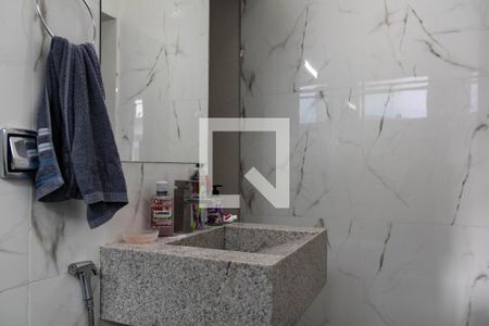 Casa à venda com 227m², 3 quartos e 10 vagasBanheiro da Suíte 1