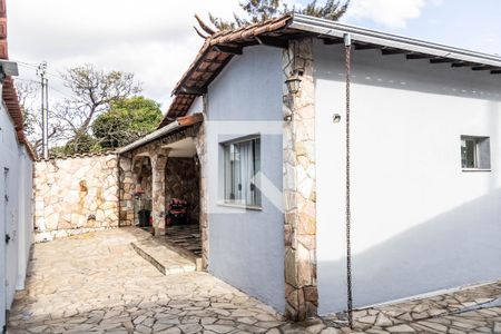 Casa à venda com 227m², 3 quartos e 10 vagasEntrada