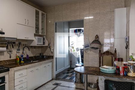 Casa à venda com 227m², 3 quartos e 10 vagasCozinha