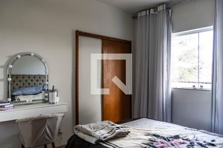 Casa à venda com 227m², 3 quartos e 10 vagasSuíte 2