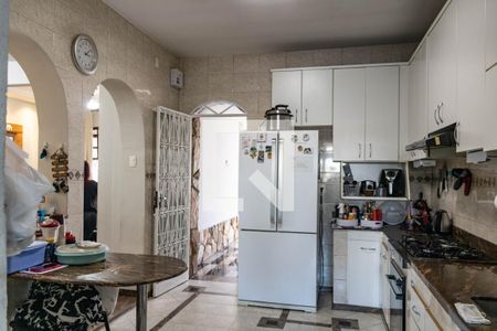 Casa à venda com 227m², 3 quartos e 10 vagasCozinha