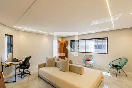 Sala de casa à venda com 4 quartos, 250m² em Burgo Paulista, São Paulo