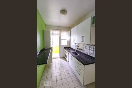 Apartamento à venda com 86m², 2 quartos e 1 vaga Apartamento à venda com 86m², 2 quartos e 1 vagaCozinha