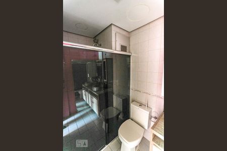 Apartamento à venda com 86m², 2 quartos e 1 vaga Apartamento à venda com 86m², 2 quartos e 1 vagaBanheiro