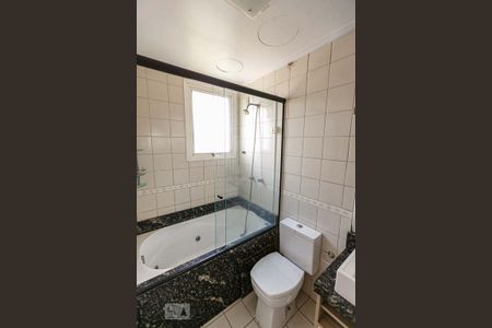 Apartamento à venda com 86m², 2 quartos e 1 vaga Apartamento à venda com 86m², 2 quartos e 1 vagaBanheiro da Suíte