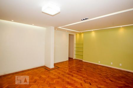 Sala de apartamento para alugar com 3 quartos, 143m² em Copacabana, Rio de Janeiro