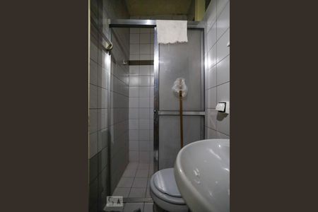 Banheiro de kitnet/studio à venda com 1 quarto, 31m² em Santa Efigênia, São Paulo