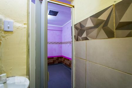 Banheiro de apartamento para alugar com 1 quarto, 17m² em Vila Bela Vista, Santo André