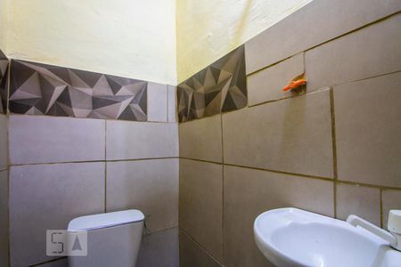 Banheiro de apartamento para alugar com 1 quarto, 17m² em Vila Bela Vista, Santo André