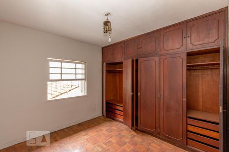 Casa à venda com 120m², 5 quartos e 1 vaga Casa à venda com 120m², 5 quartos e 1 vagaQuarto 1