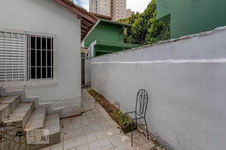 Casa à venda com 120m², 5 quartos e 1 vaga Casa à venda com 120m², 5 quartos e 1 vagaQuintal