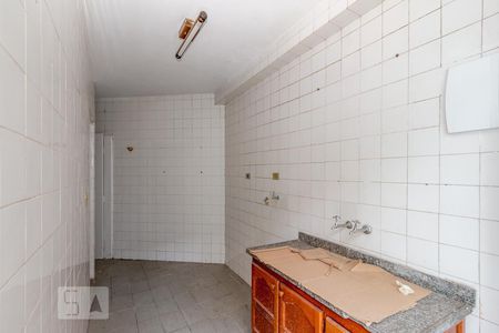 Casa à venda com 120m², 5 quartos e 1 vaga Casa à venda com 120m², 5 quartos e 1 vagaEdícula 1 - Cozinha