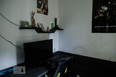 Quarto de apartamento para alugar com 3 quartos, 76m² em Vila Paulo Silas, São Paulo