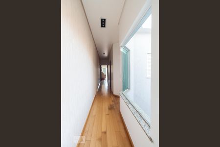 Casa à venda com 550m², 4 quartos e 6 vagasCorredor dos quartos