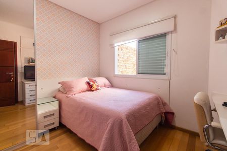 Casa à venda com 550m², 4 quartos e 6 vagasQuarto 3