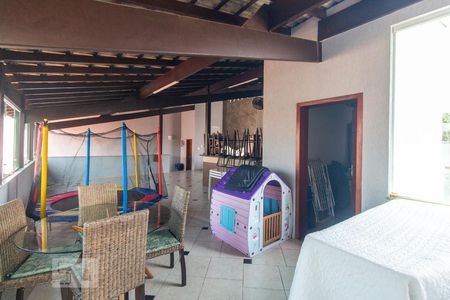 Casa à venda com 550m², 4 quartos e 6 vagasTerraço