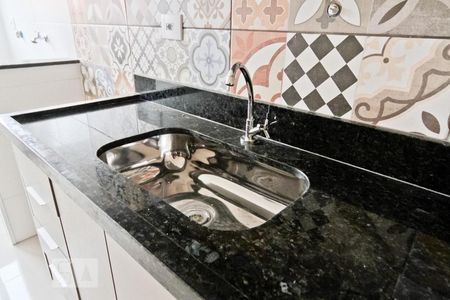 Apartamento à venda com 522m², 18 quartos e sem vagaCozinha