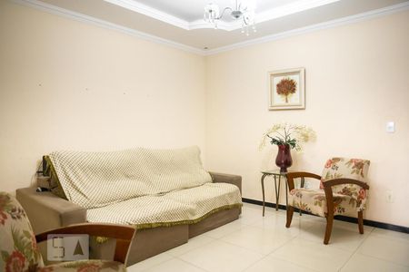 Sala de casa à venda com 3 quartos, 140m² em Novo Eldorado, Contagem