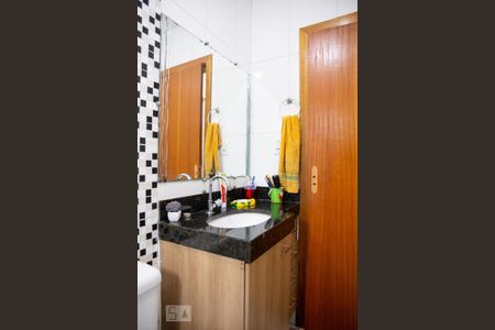 Casa à venda com 140m², 3 quartos e 2 vagasSuíte do Quarto 2