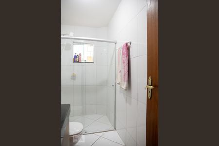 Casa à venda com 140m², 3 quartos e 2 vagasBanheiro