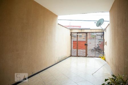 Casa à venda com 140m², 3 quartos e 2 vagasGaragem