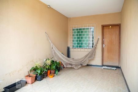 Casa à venda com 140m², 3 quartos e 2 vagasGaragem