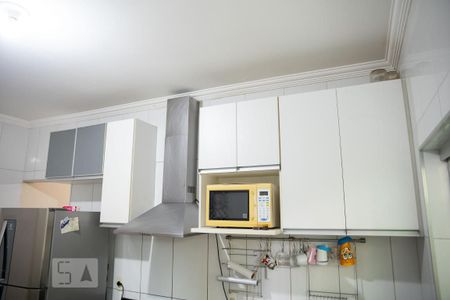 Casa à venda com 140m², 3 quartos e 2 vagasCozinha - Armários