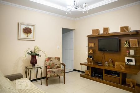Sala de casa à venda com 3 quartos, 140m² em Novo Eldorado, Contagem