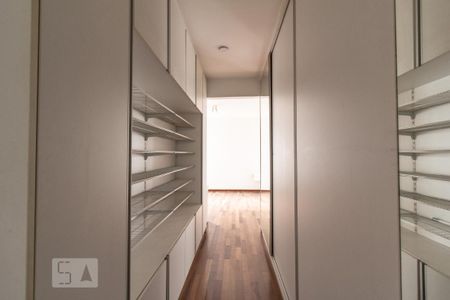 Apartamento para alugar com 91m², 2 quartos e 1 vagasuíte