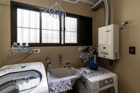 Apartamento à venda com 130m², 3 quartos e 2 vagasárea de serviço