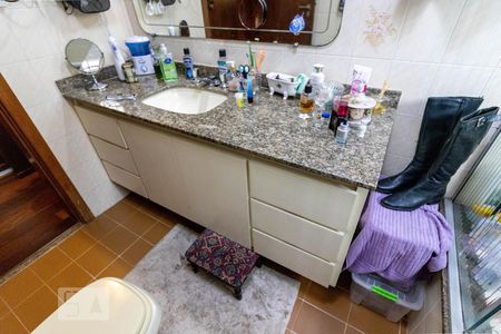 Apartamento à venda com 130m², 3 quartos e 2 vagasBanheiro da Suíte 2