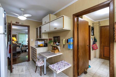 Apartamento à venda com 130m², 3 quartos e 2 vagasCozinha