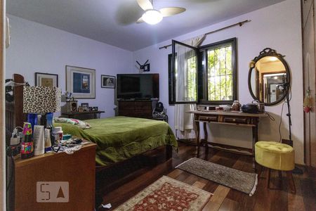 Apartamento à venda com 130m², 3 quartos e 2 vagasSuíte 2