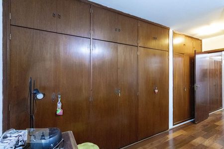 Apartamento à venda com 130m², 3 quartos e 2 vagasSuíte 2
