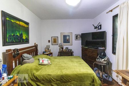 Apartamento à venda com 130m², 3 quartos e 2 vagasSuíte 2