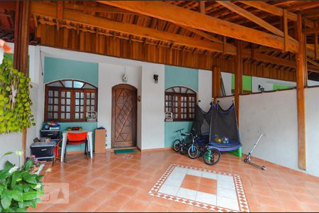 Casa de condomínio à venda com 180m², 3 quartos e 2 vagasGaragem