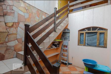 Casa de condomínio à venda com 180m², 3 quartos e 2 vagasÁrea Externa - Acesso Churrasqueira